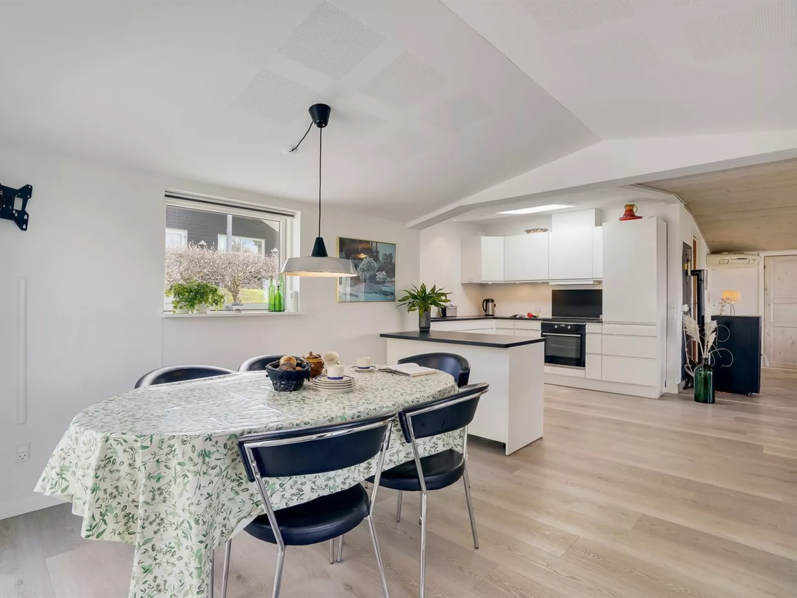 "Annabeth" - 300m to the fjord-Binnen