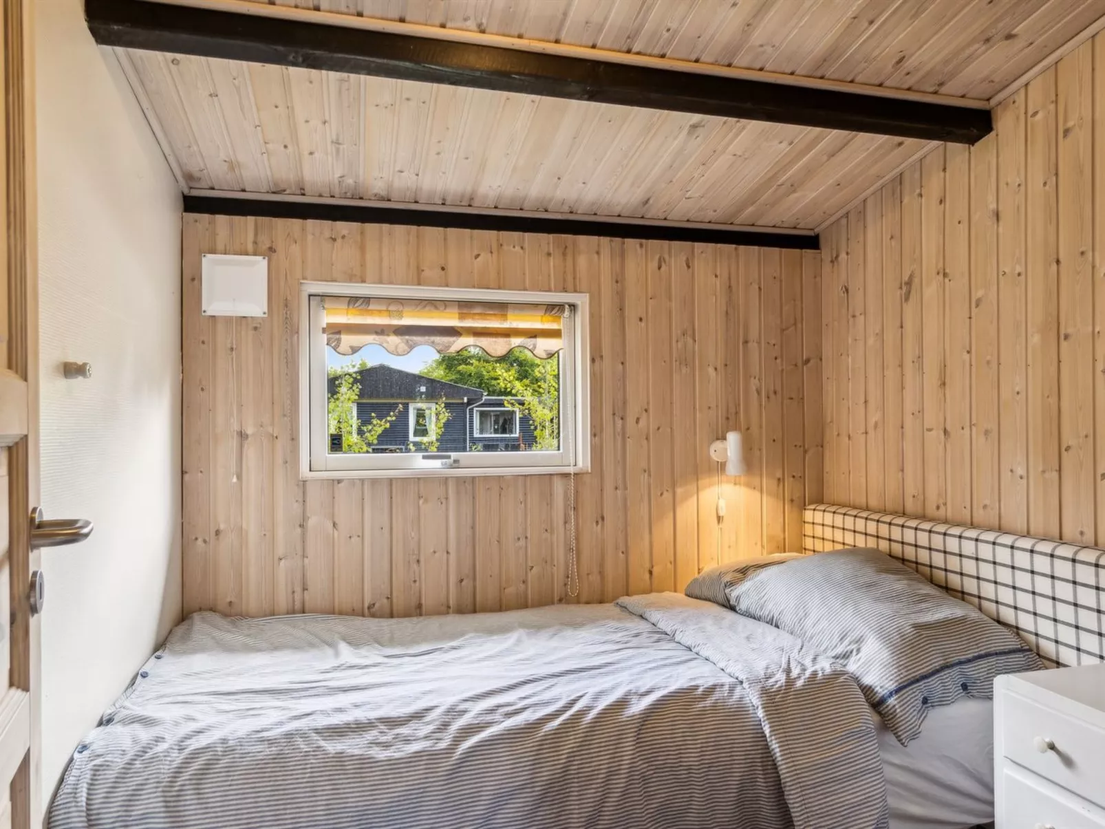 "Hanne" - 300m from the sea-Binnen