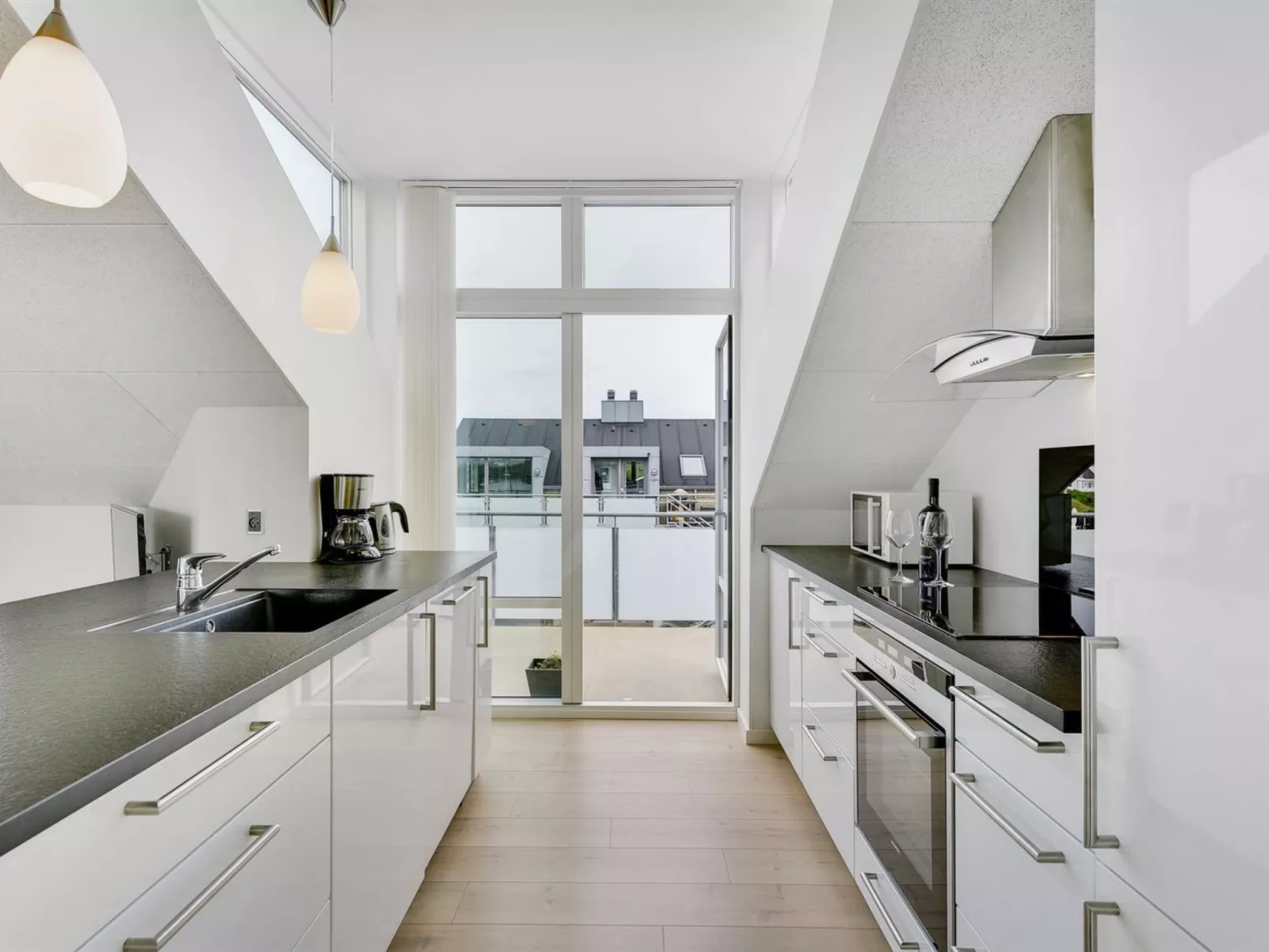 "Anneka" - 200m from the sea-Binnen