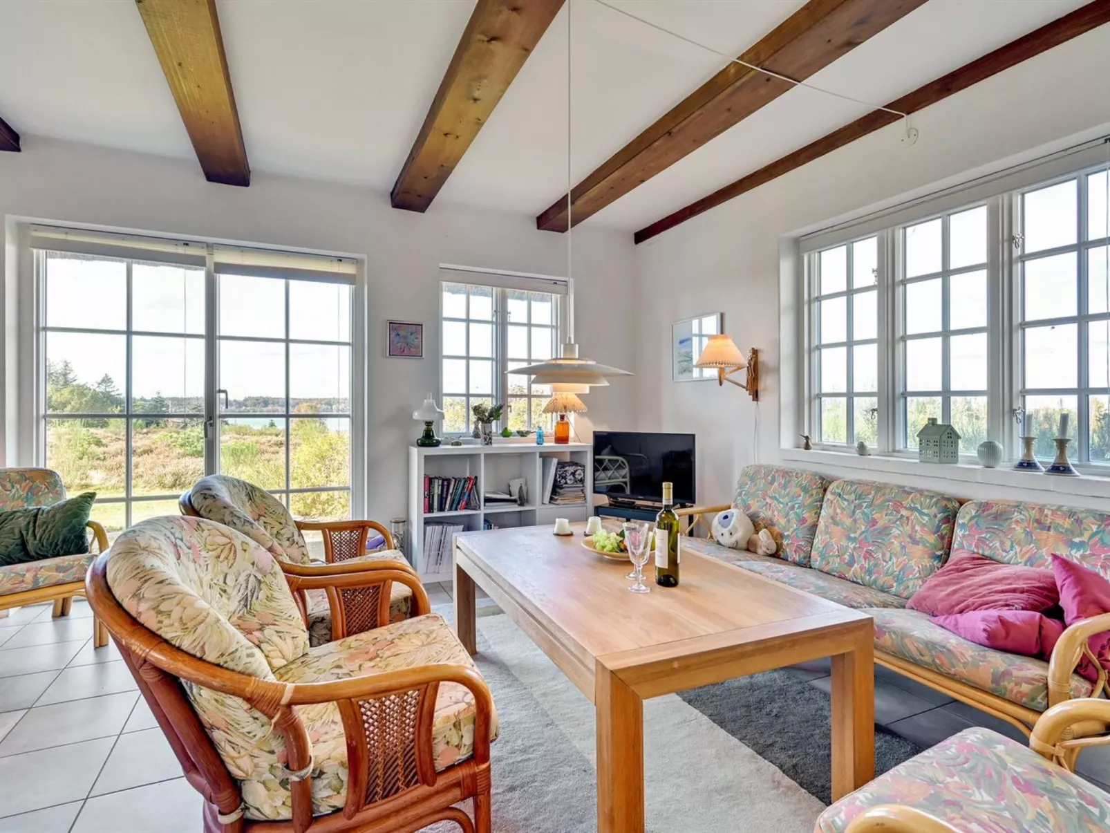 "Tordis" - 300m to the fjord-Binnen