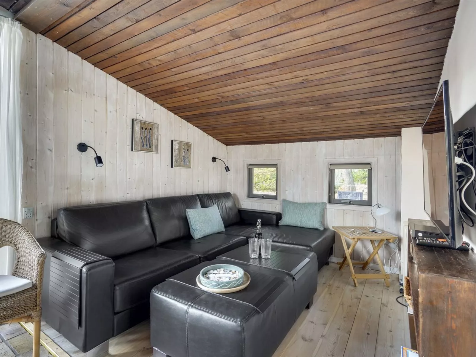 "Saxi" - 2.6km from the sea-Binnen