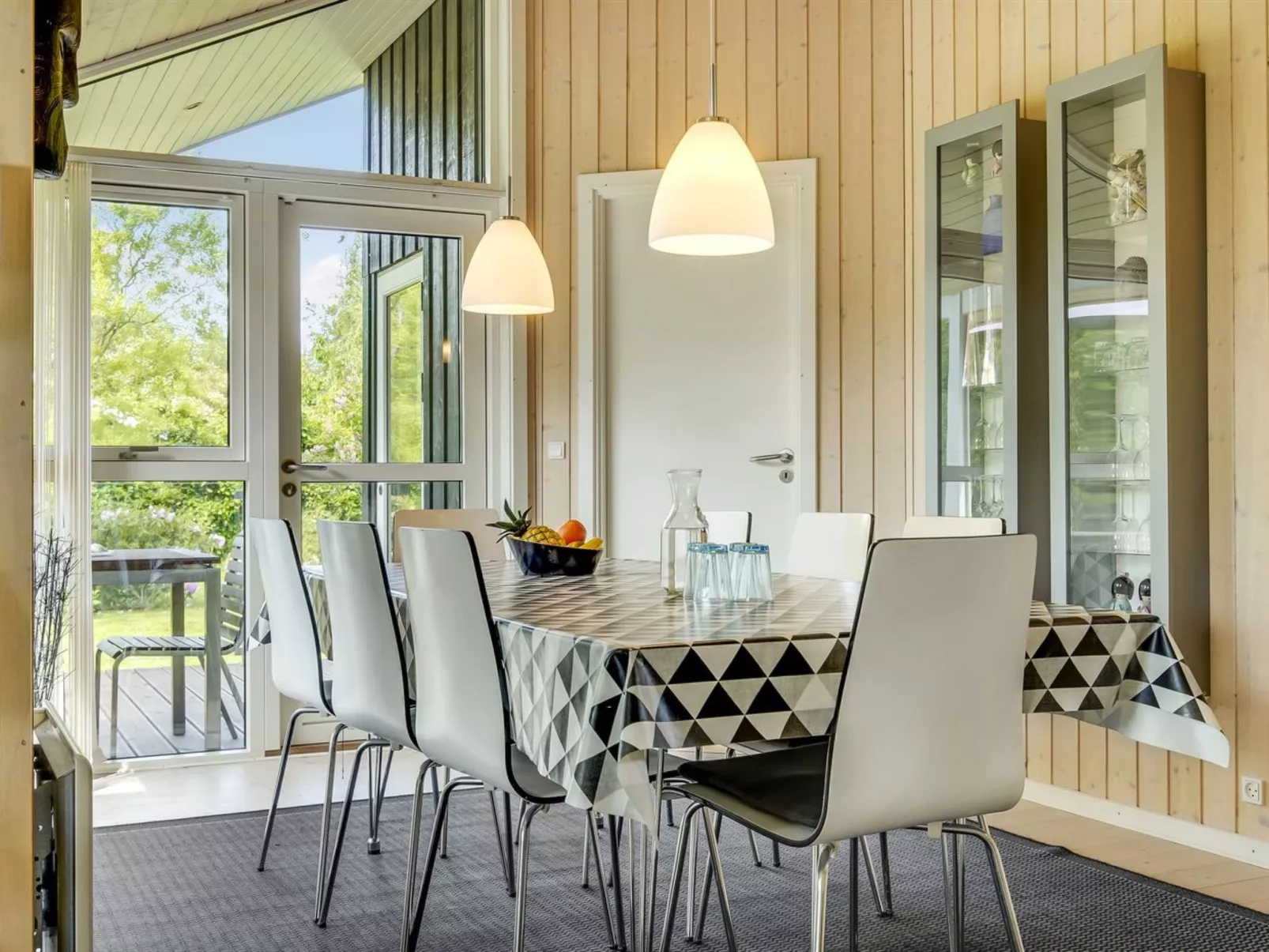 "Anemone" - 700m from the sea-Binnen