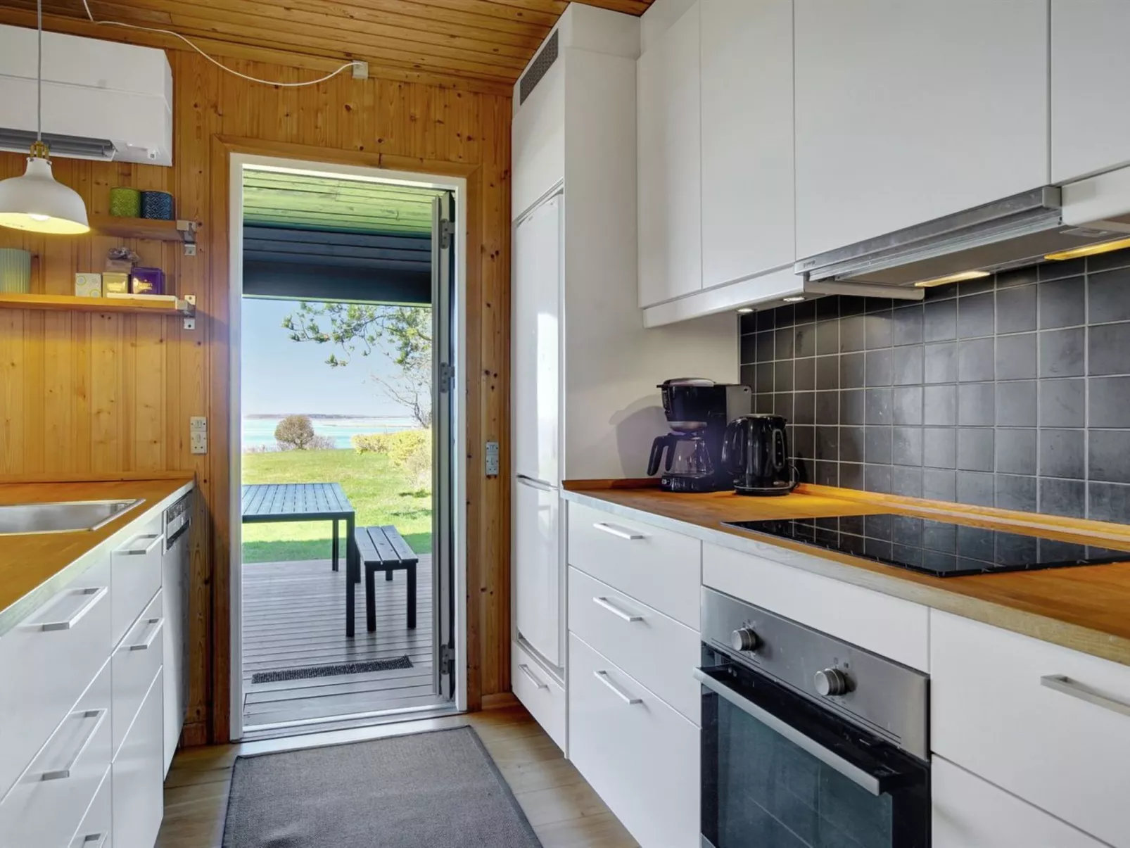 "Iadrik" - 85m to the fjord-Binnen