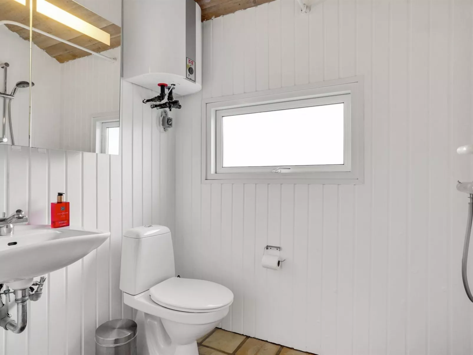 "Kalervo" - 100m from the sea-Binnen