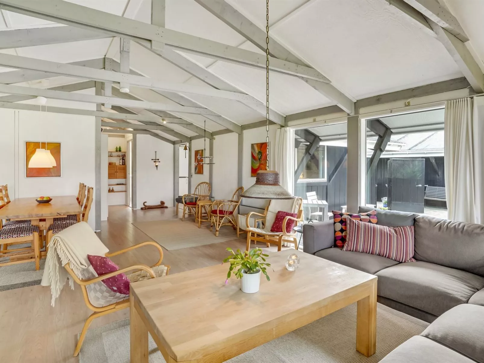 "Eivy" - 1km from the sea-Binnen