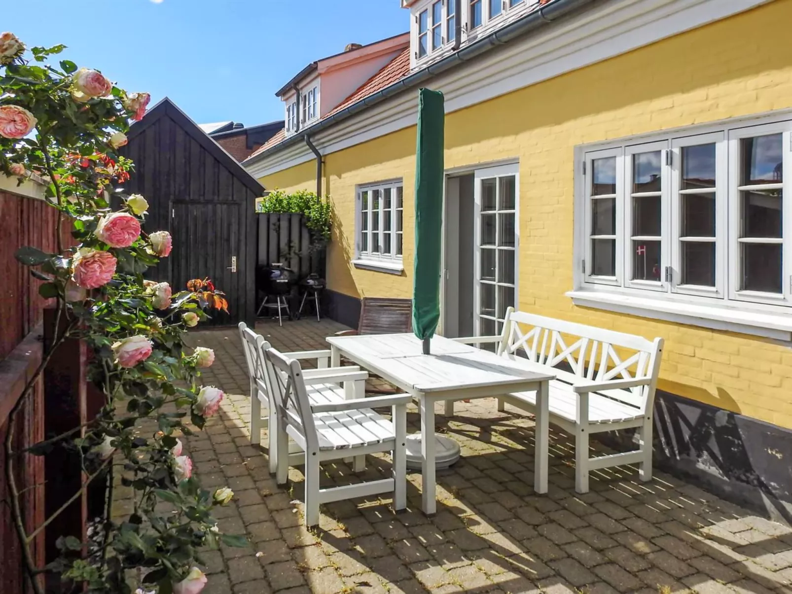 "Tuulia" - 1.1km from the sea-Buiten