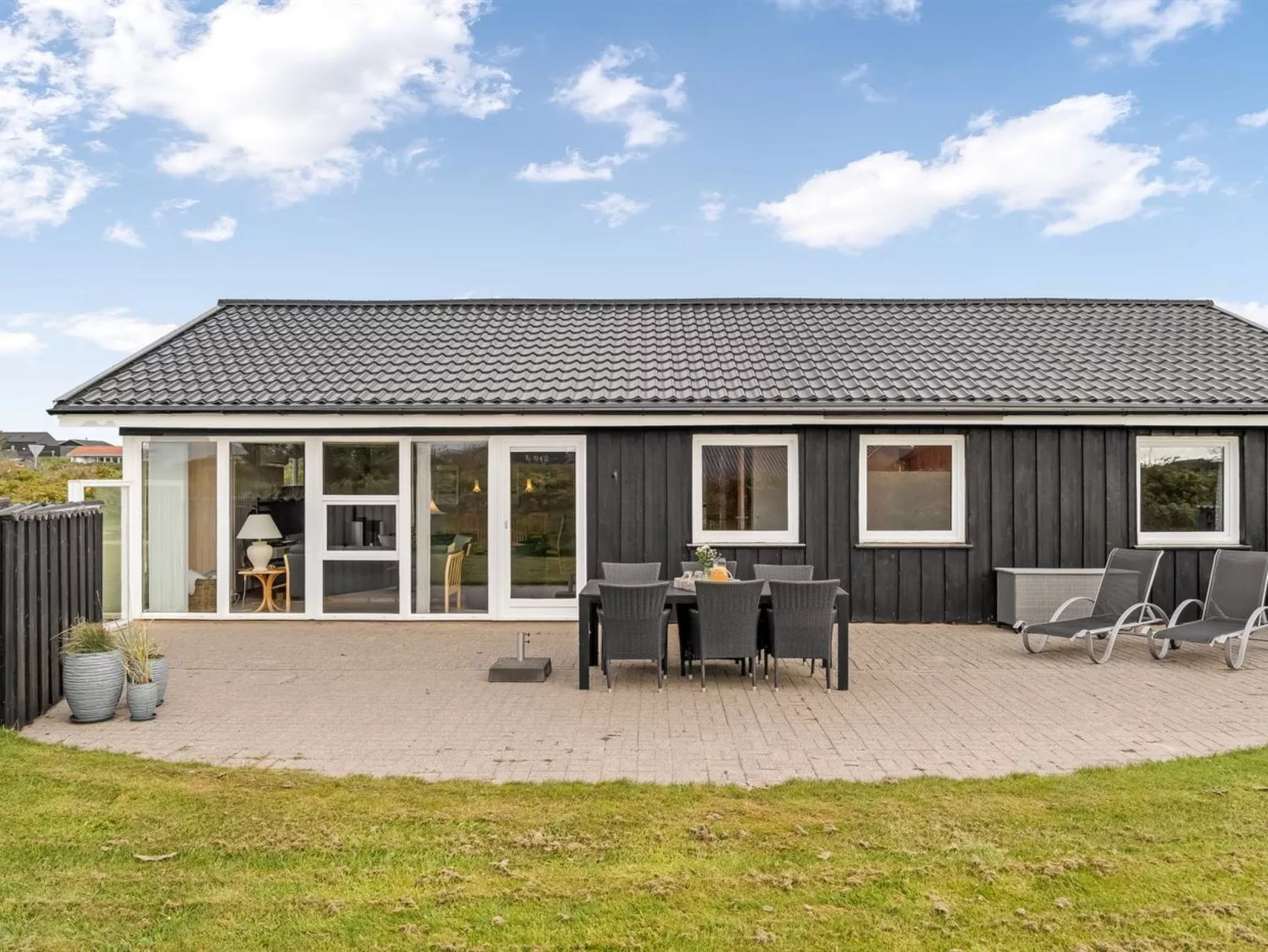 "Raadengaard" - 400m from the sea-Buiten