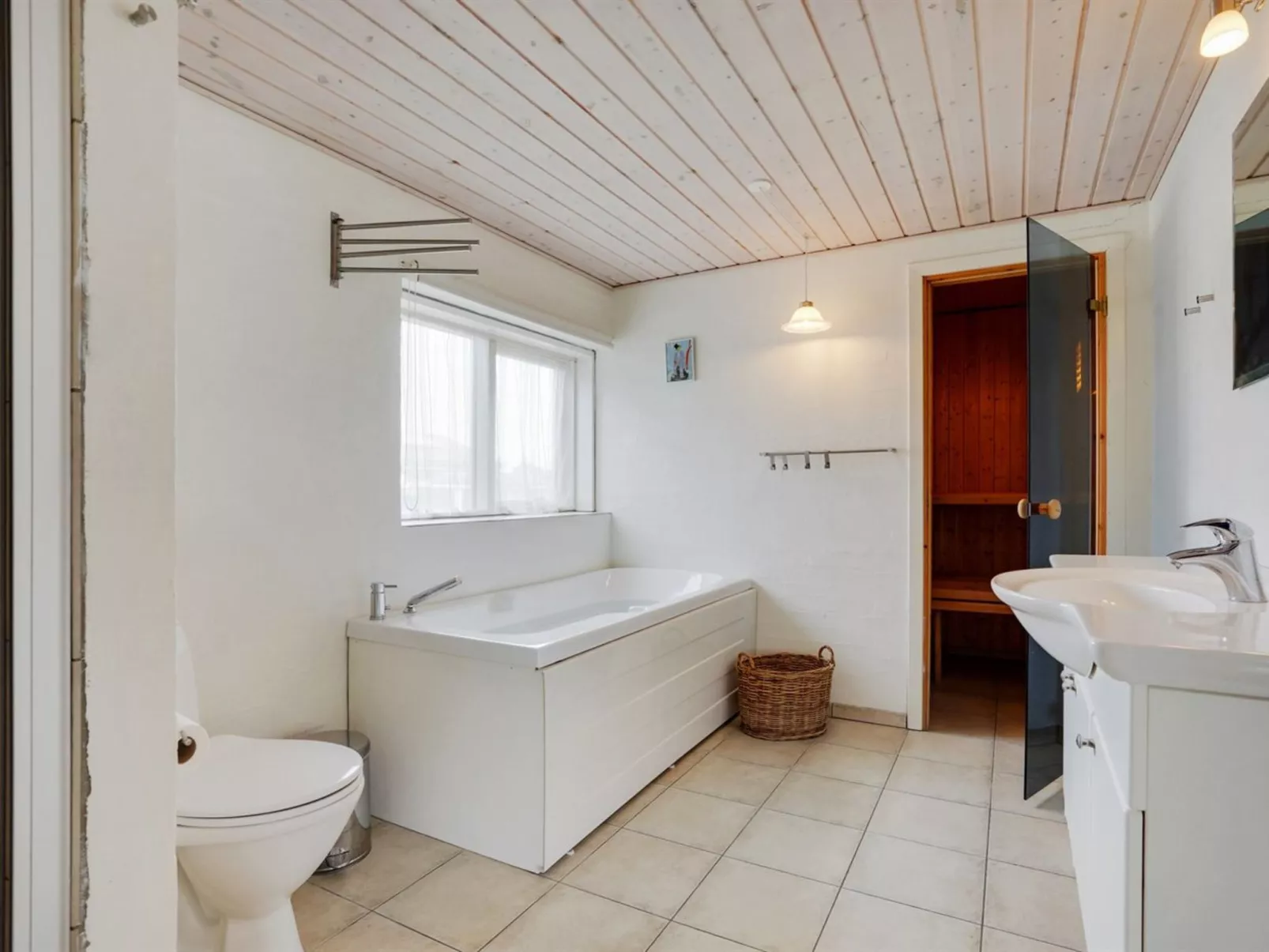 "Elco" - 450m from the sea-Binnen