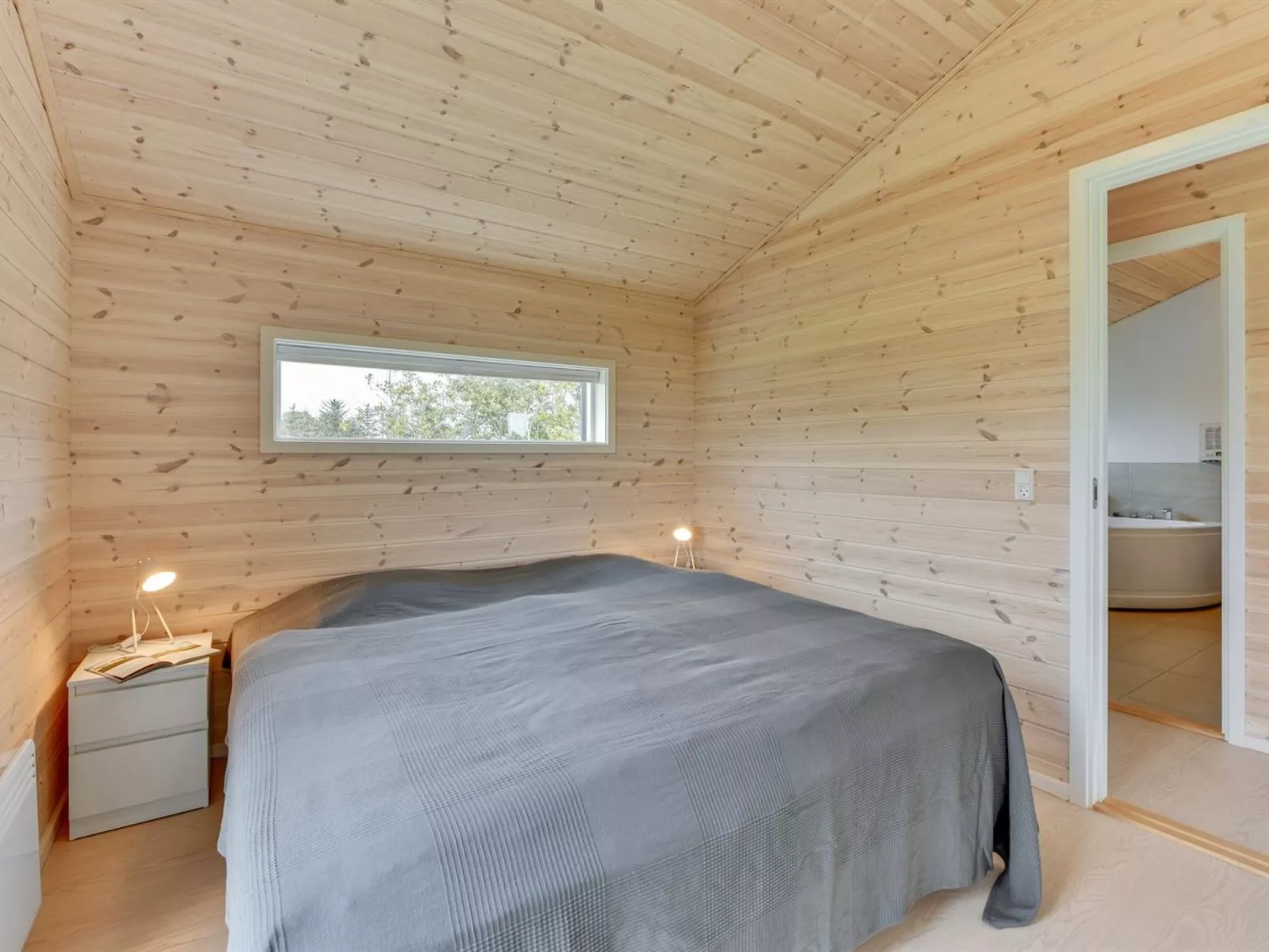 "Tindra" - 30m to the fjord-Binnen