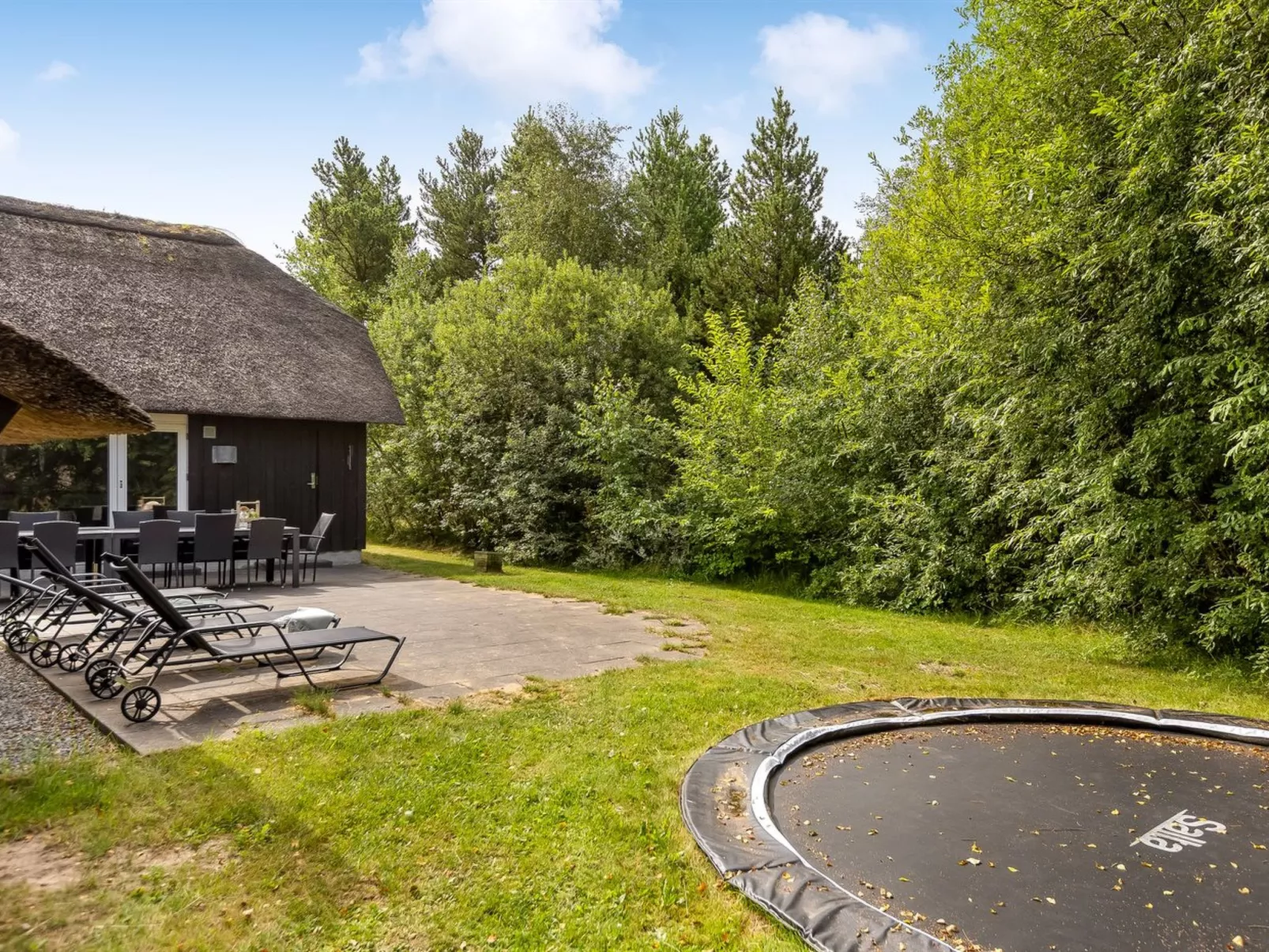 "Ellanor" - 1km from the sea-Buiten