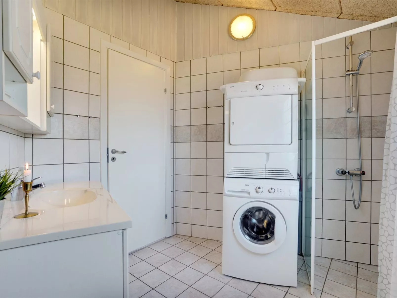 "Mariette" - 3.1km from the sea-Binnen