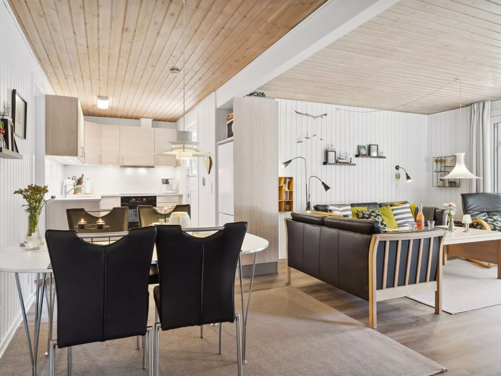 "Sigrun" - 4km from the sea-Binnen