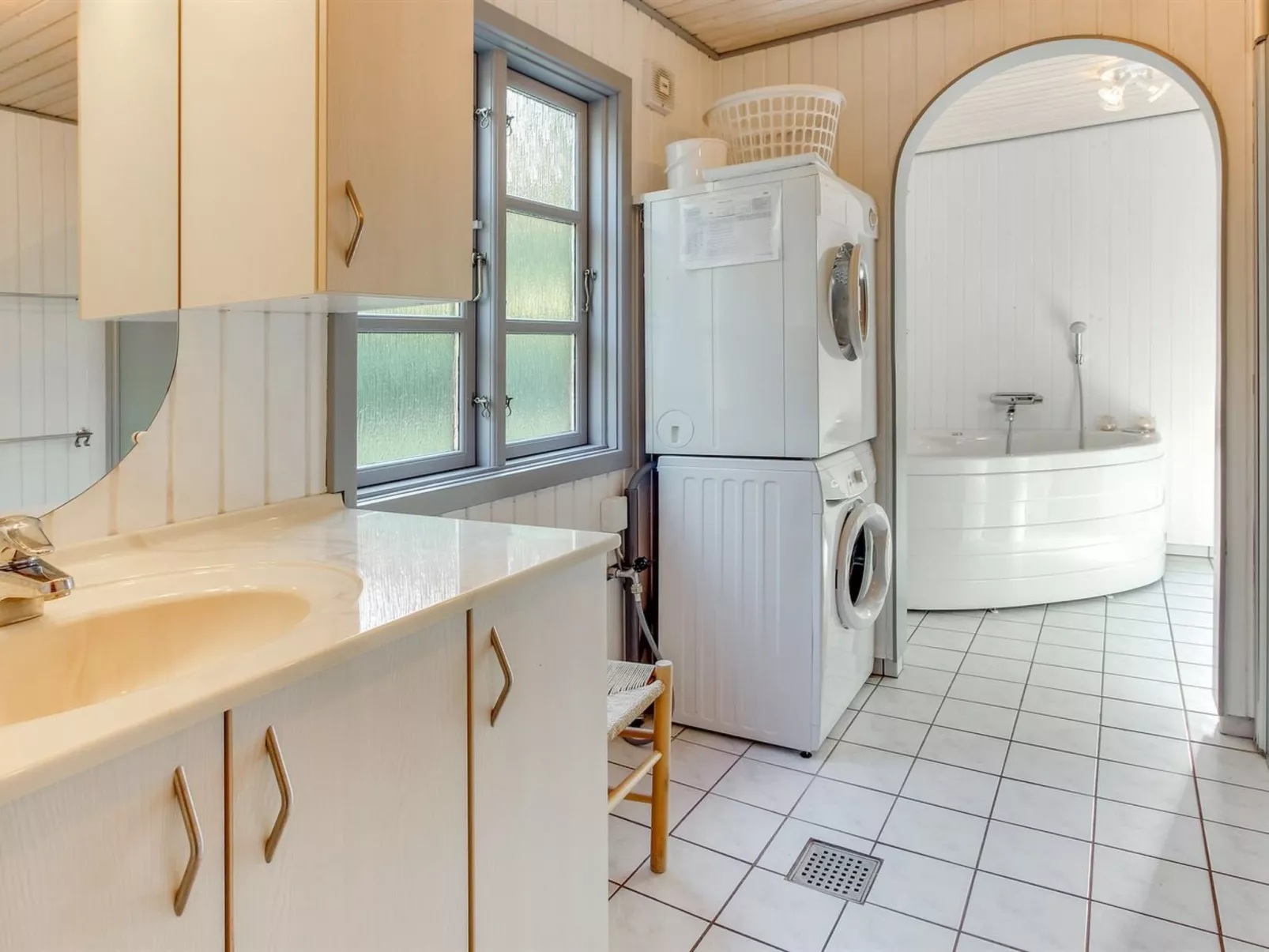 "Elona" - 950m from the sea-Binnen