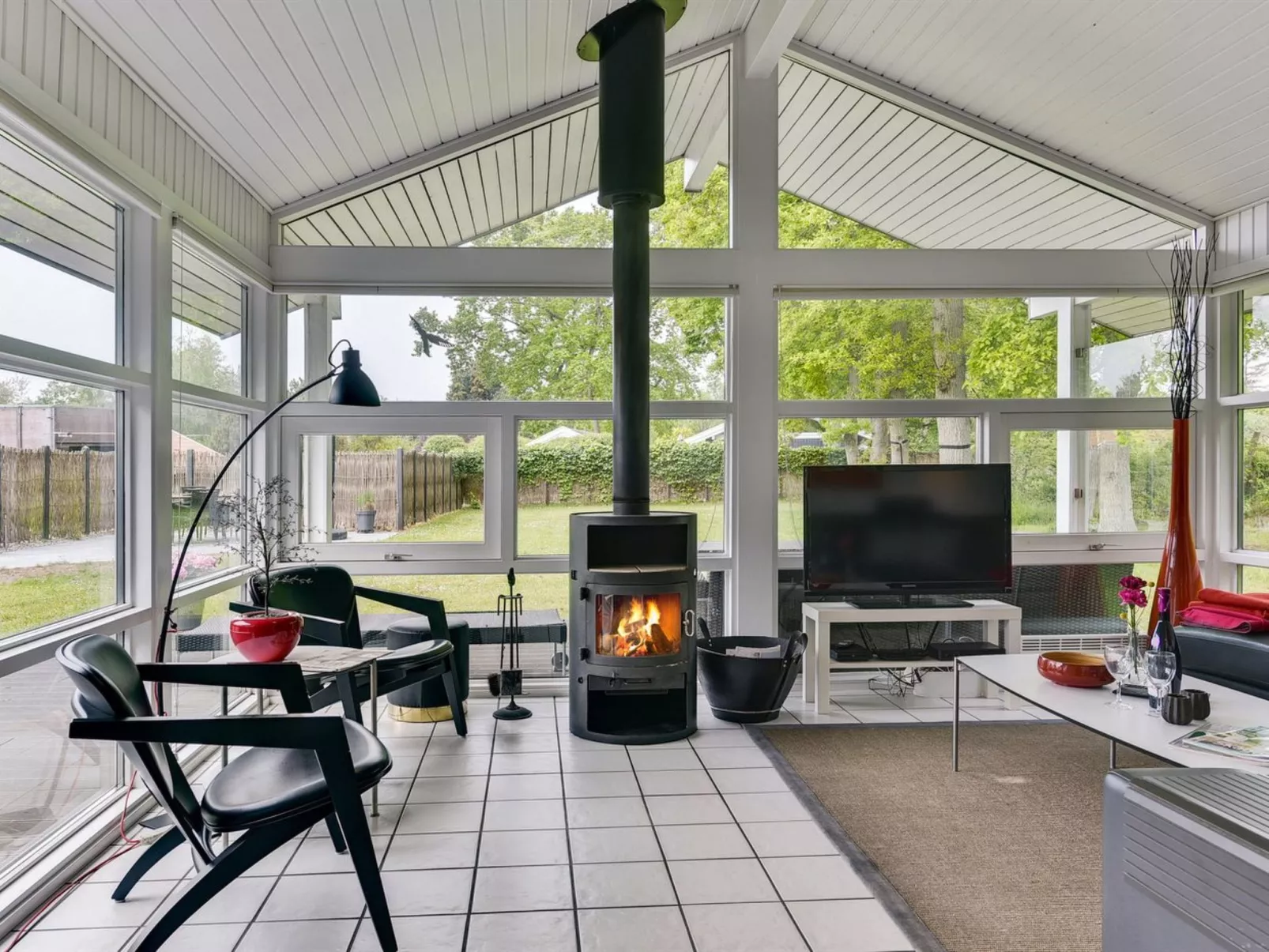 "Riaan" - 200m from the sea-Binnen