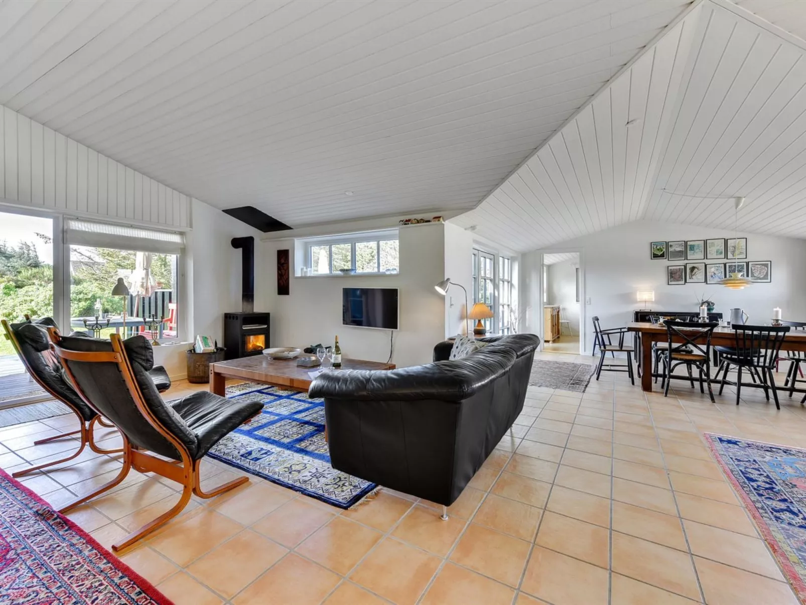 "Vivina" - 250m from the sea-Binnen