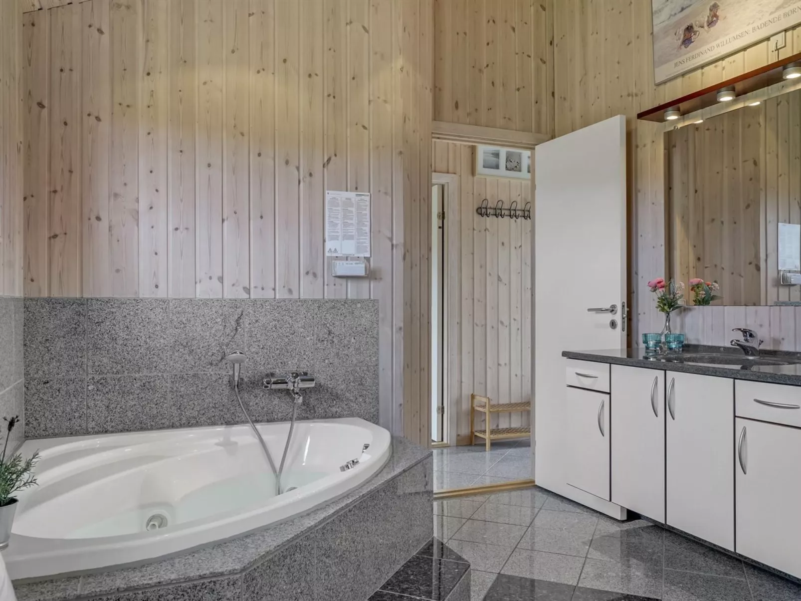 "Emppu" - 400m from the sea-Binnen