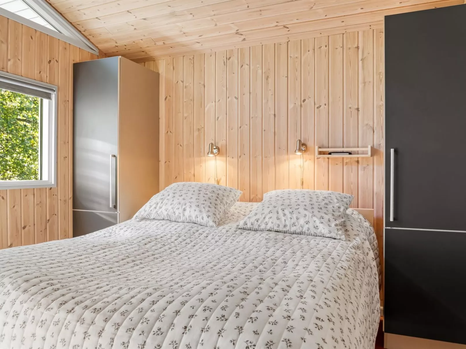 "Barne" - 4km from the sea-Binnen