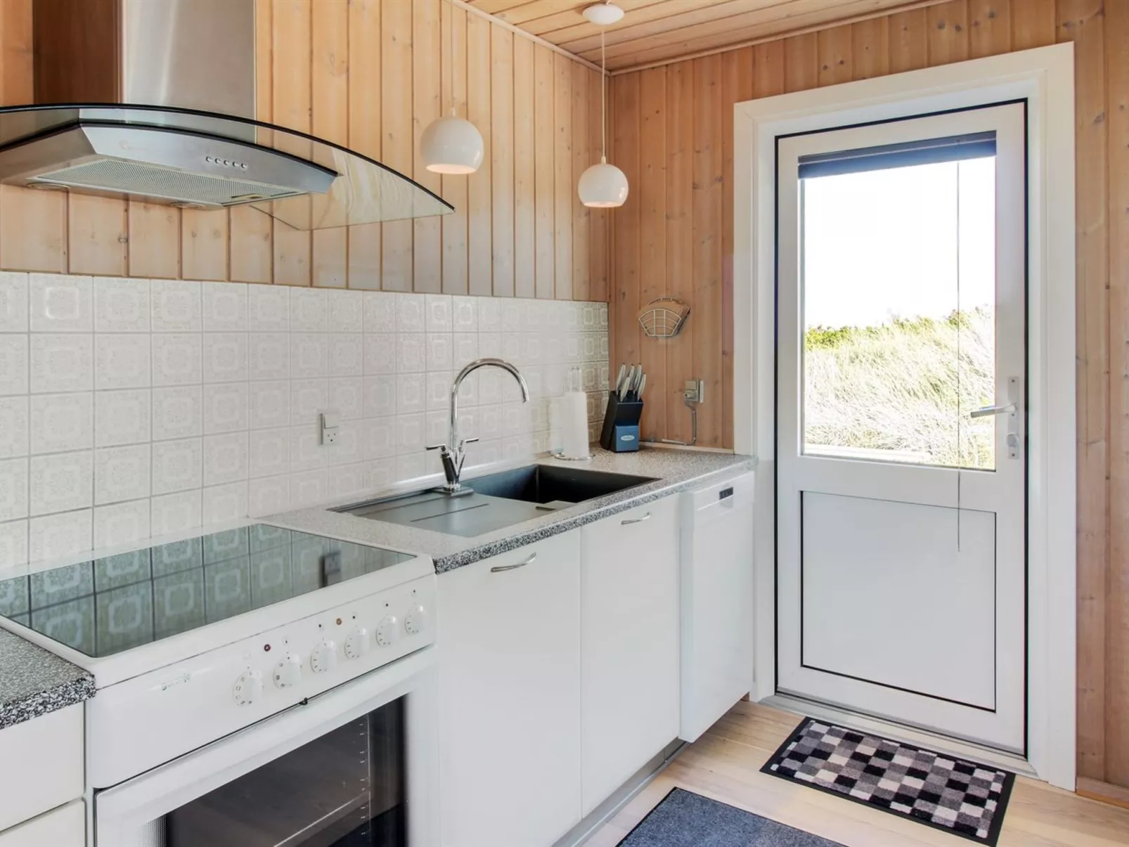 "Gundine" -  from the sea-Binnen