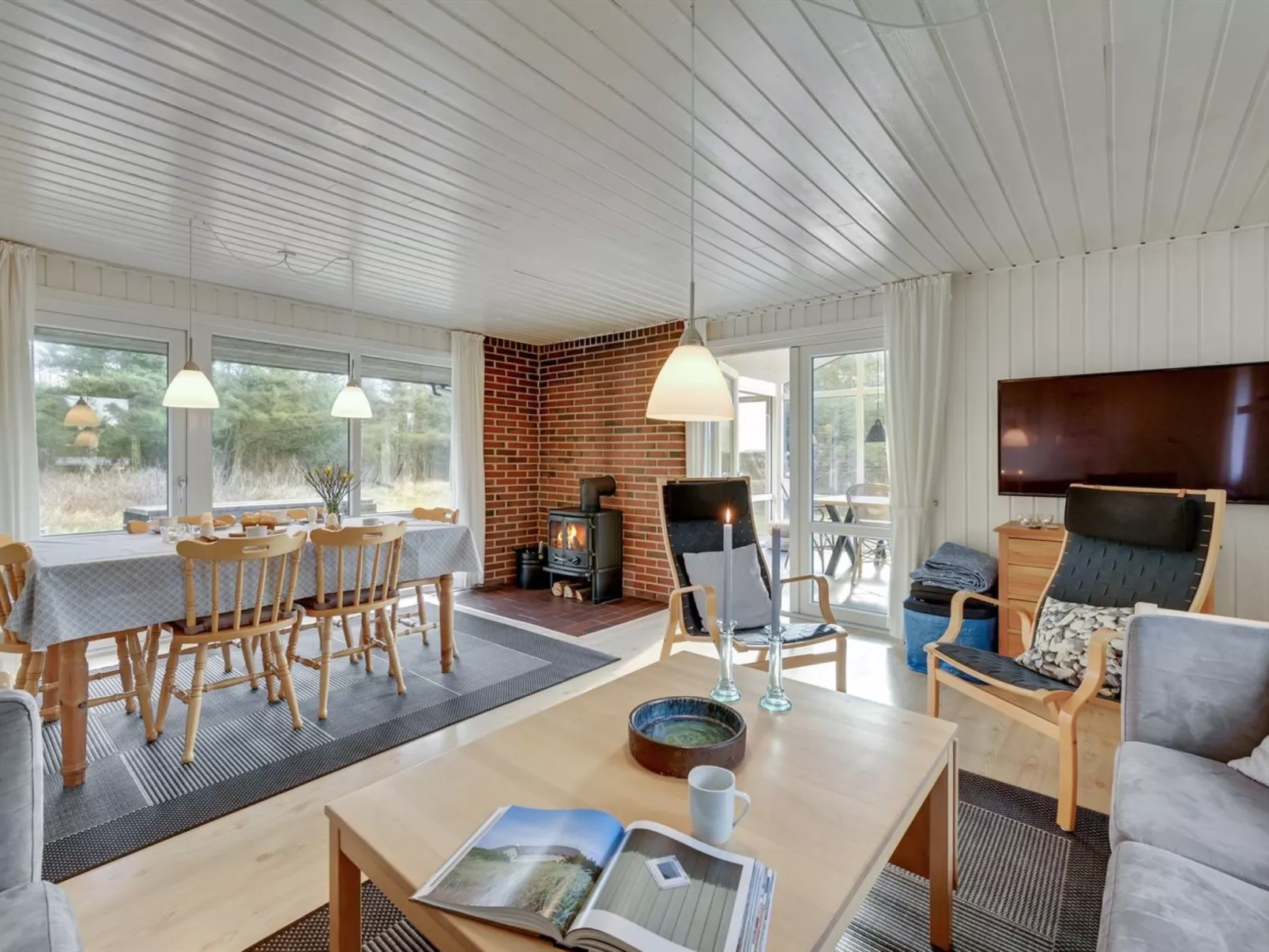 "Shalez" -  from the sea-Binnen