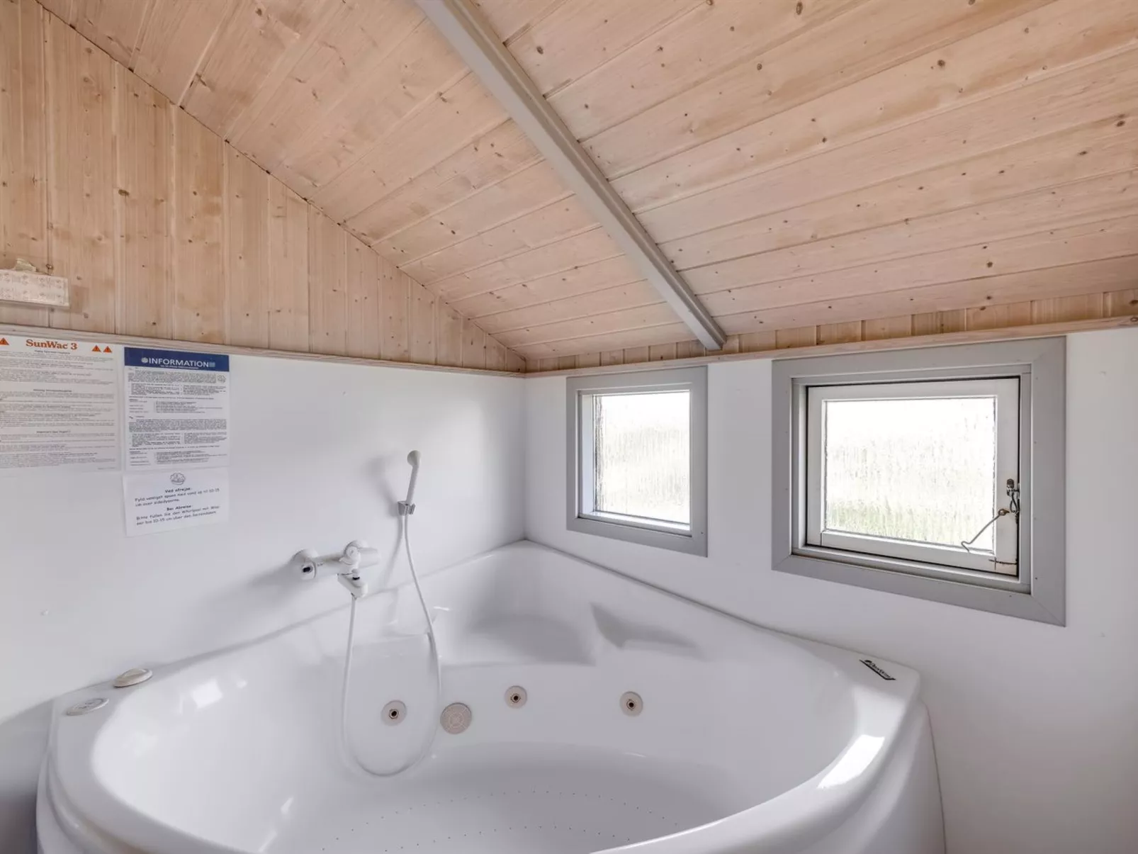 "Tuure" -  from the sea-Binnen