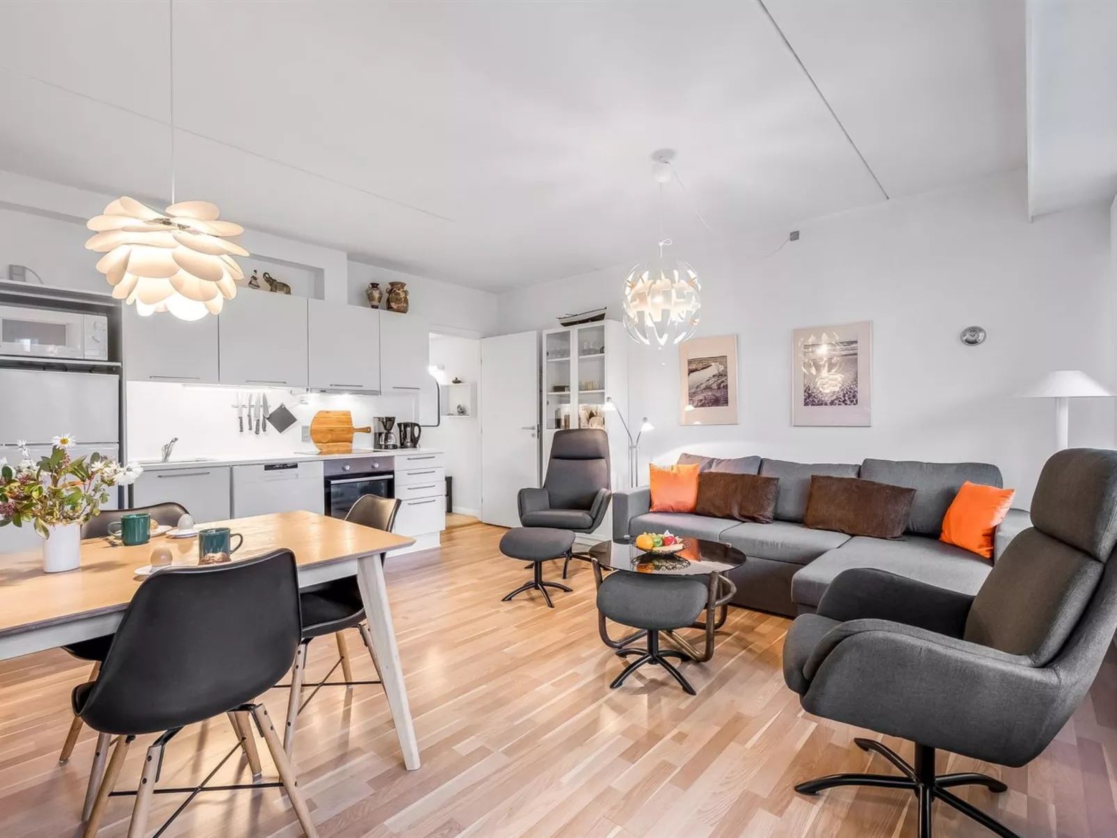 "Anastasia" - 200m from the sea-Binnen