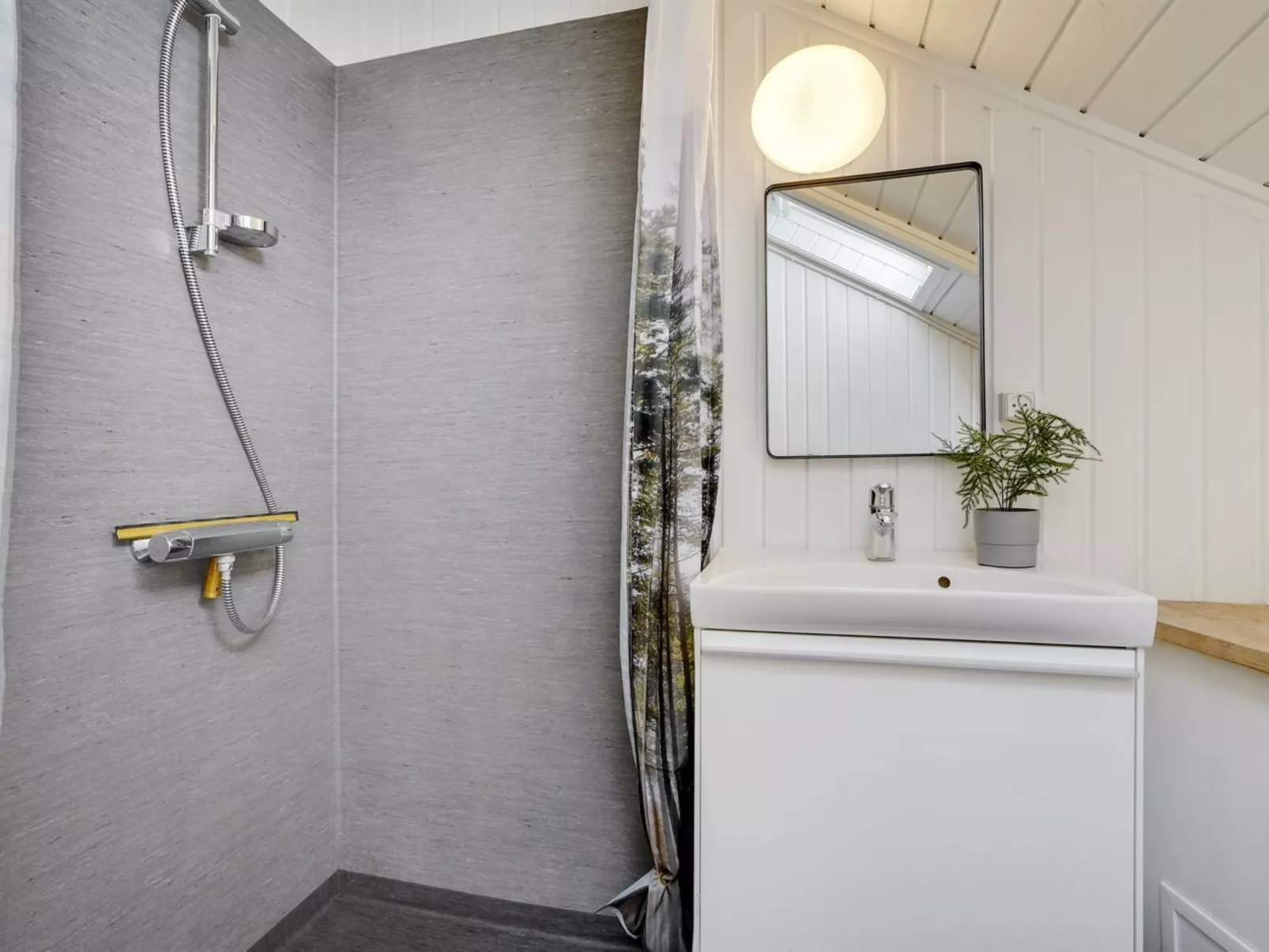 "Hjalmara" - 900m from the sea-Binnen