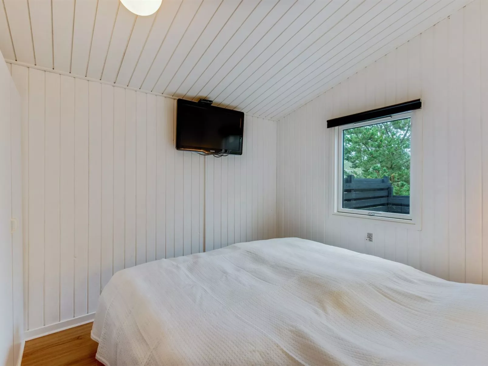 "Emeline" - 1.7km from the sea-Binnen