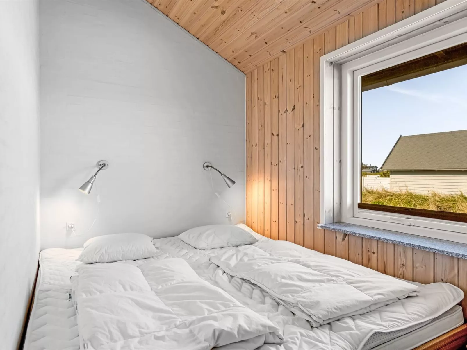 "Hornbogi" - 300m from the sea-Binnen