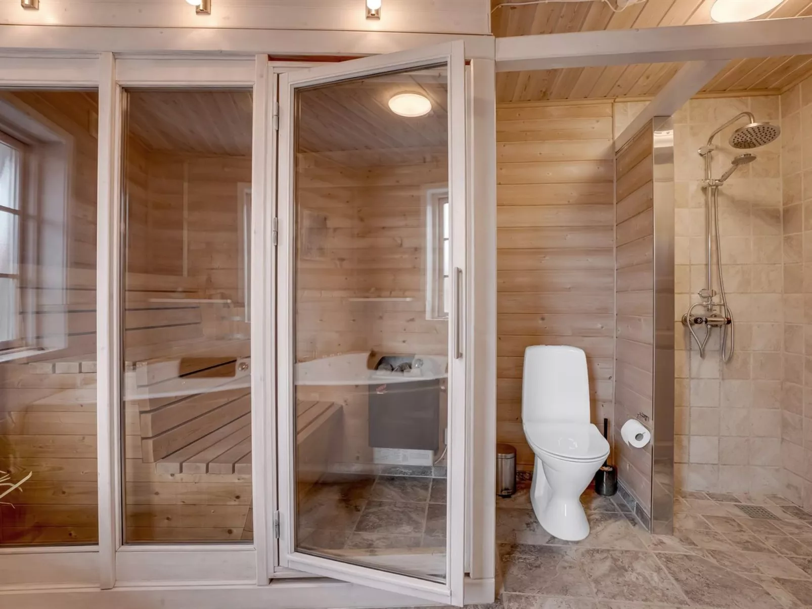 "Zişan" - 1.1km from the sea-Binnen