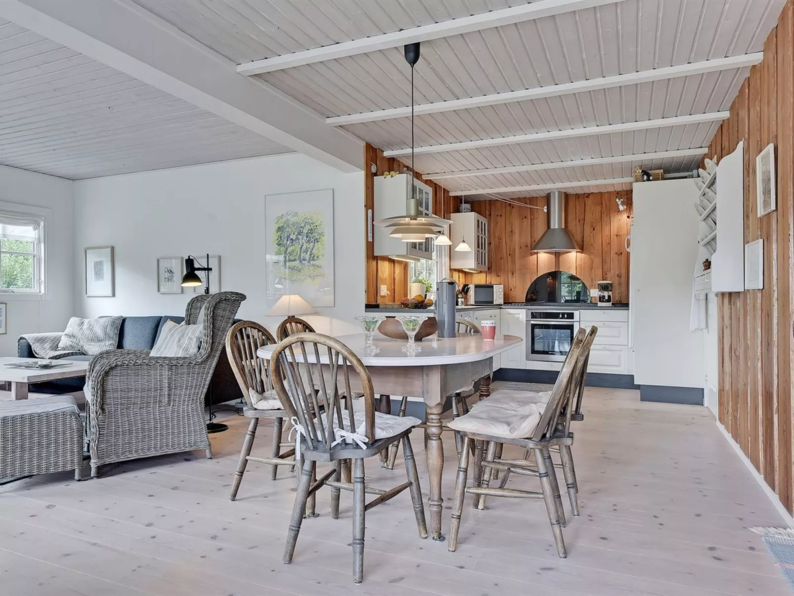 "Dines" - 1km from the sea-Binnen