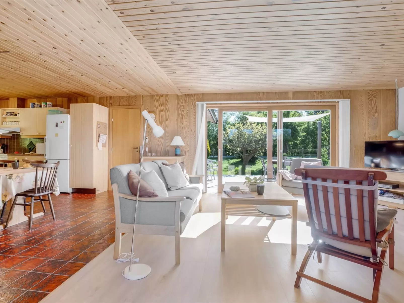 "Alvia" - 200m from the sea-Binnen