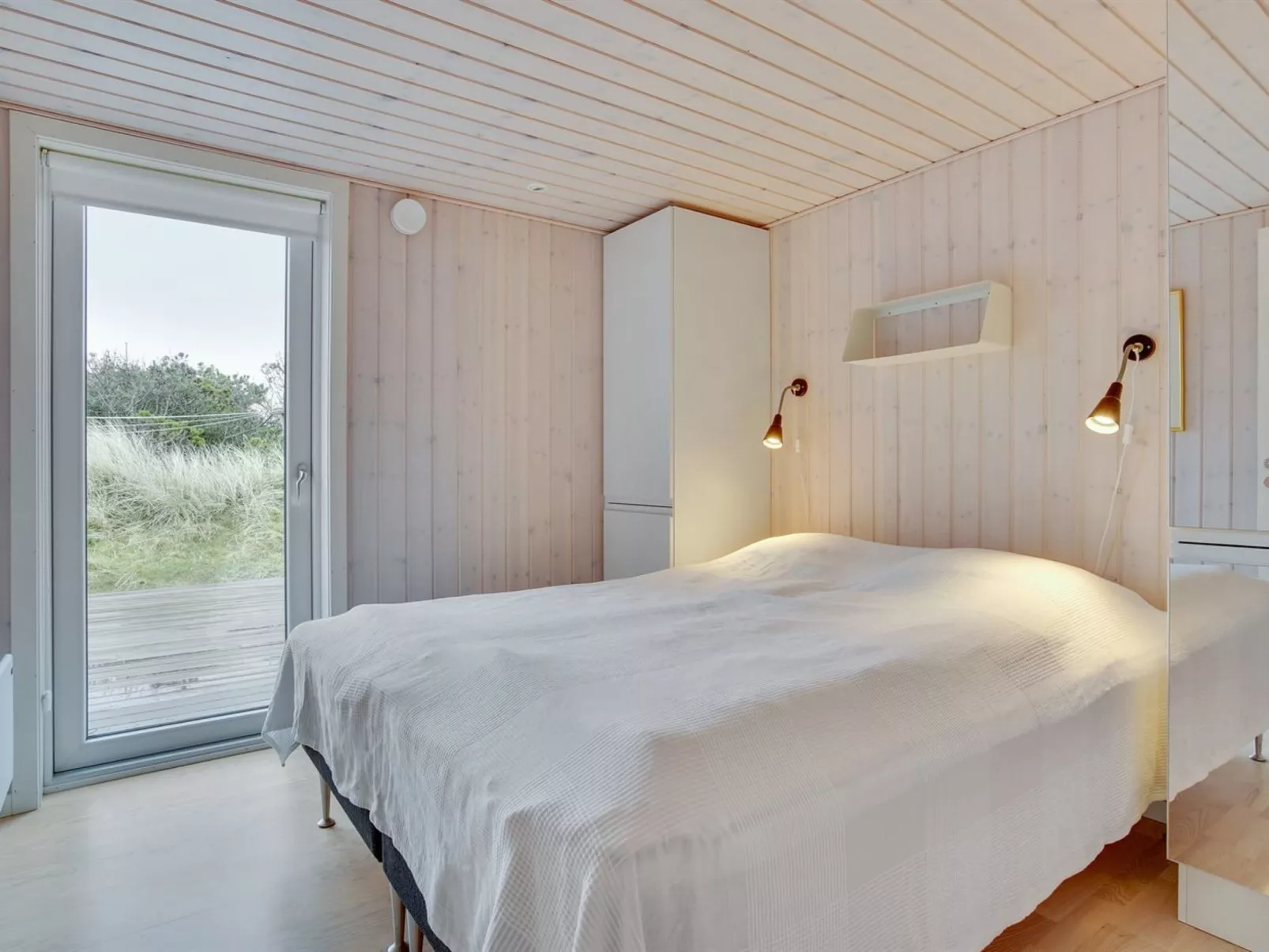 "Marthine" - 200m from the sea-Binnen