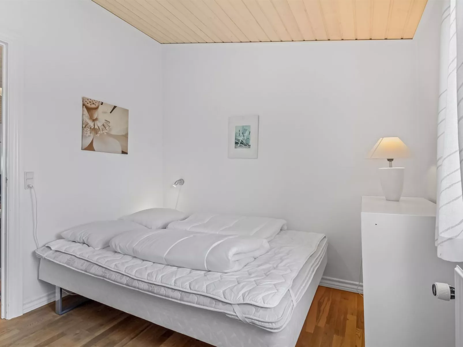 "Britta" - 100m from the sea-Binnen