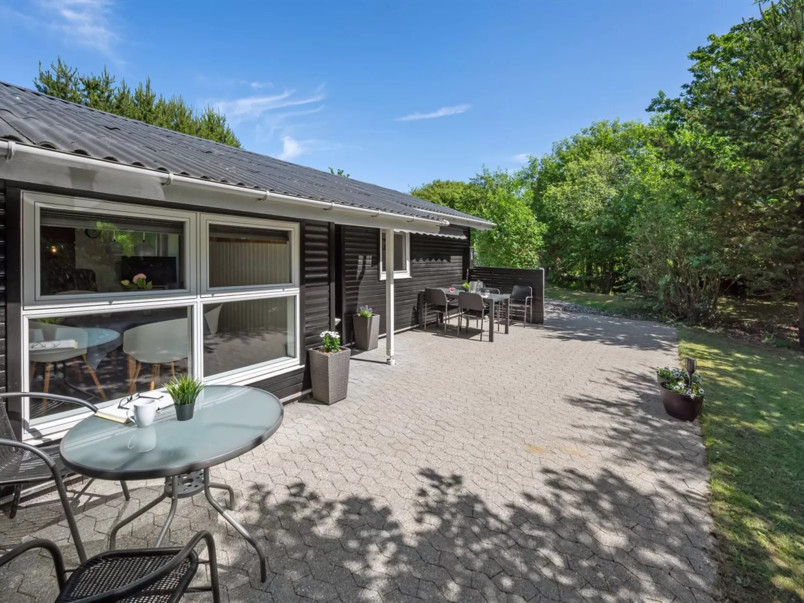 "Sanni" - 1.6km from the sea-Buiten