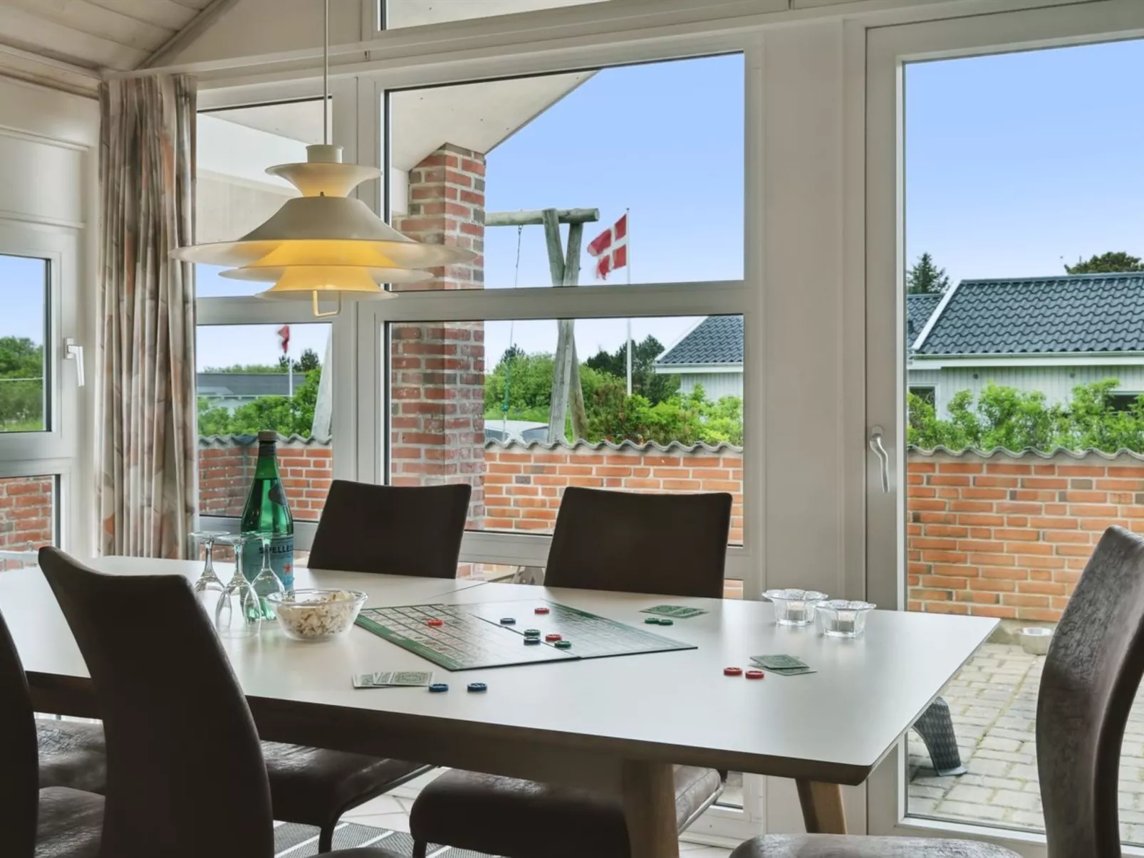 "Mari" - 400m from the sea-Binnen