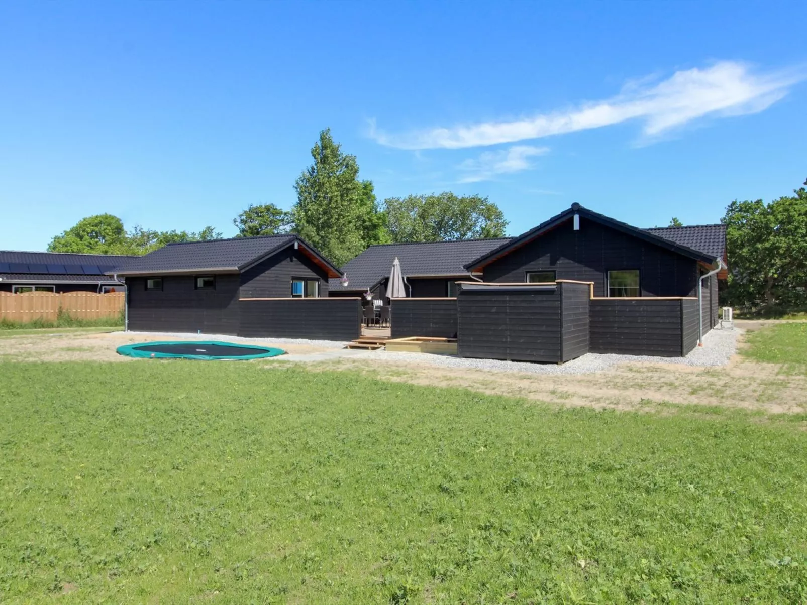 "Tahvo" - 3.3km from the sea-Buiten