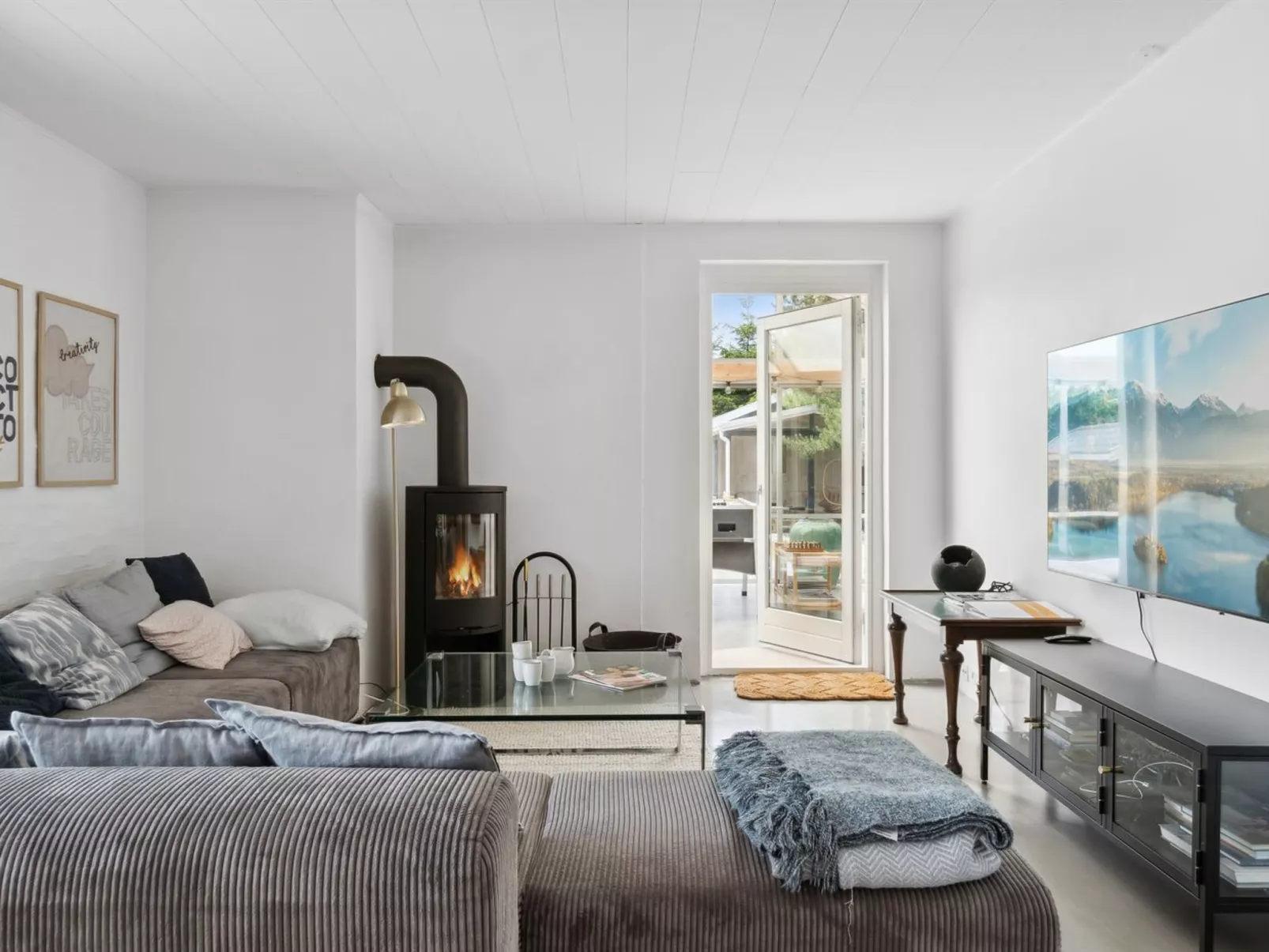 "Tonia" - 290m from the sea-Binnen