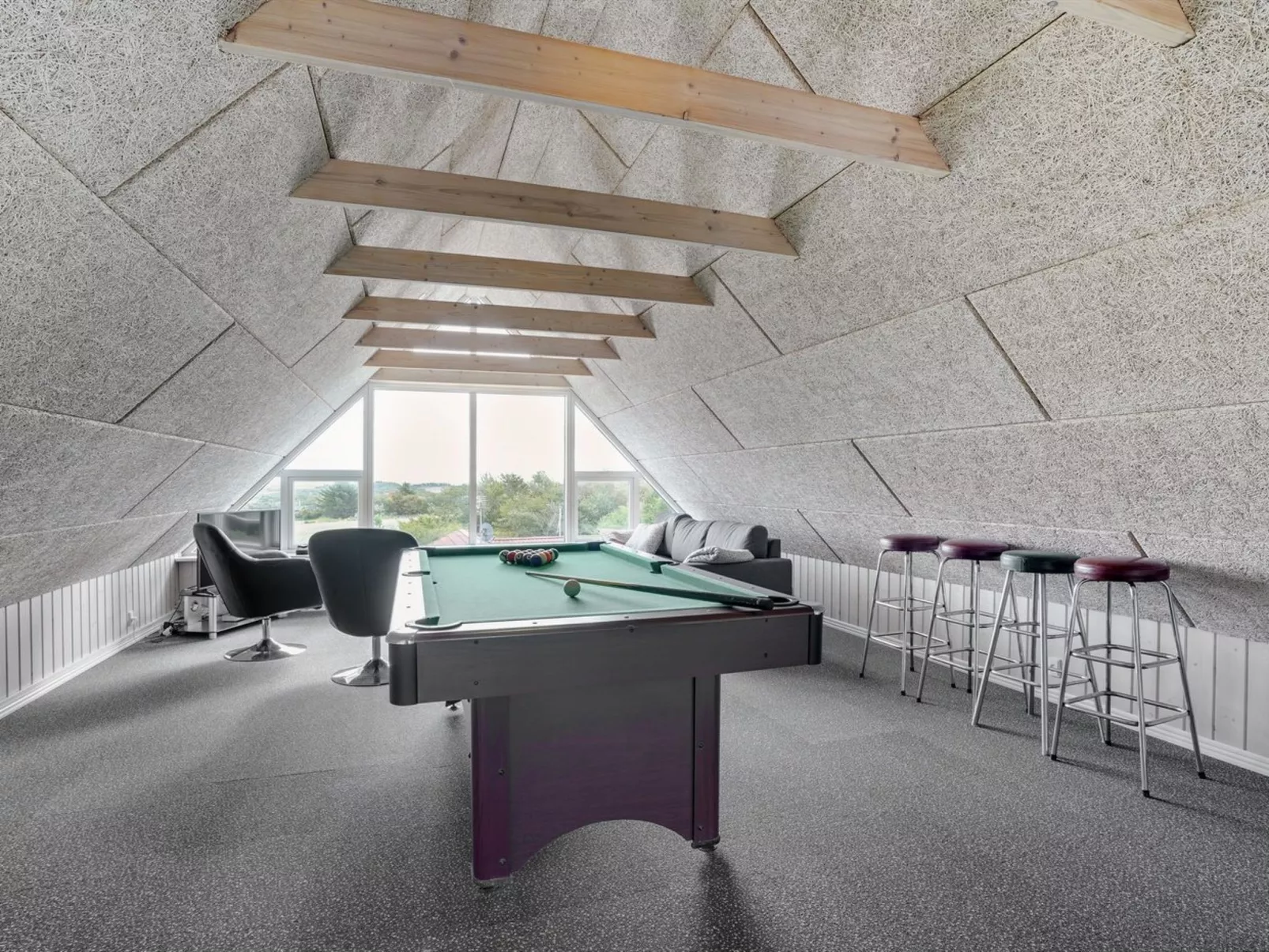 "Dagne" - 400m to the fjord-Binnen