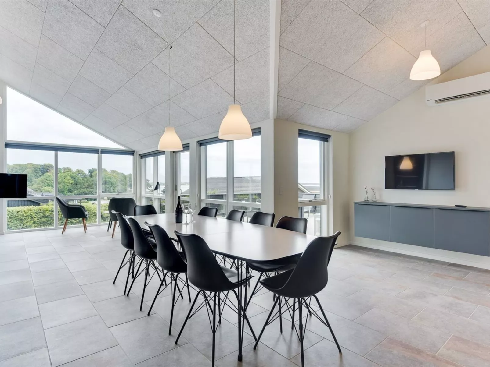 "Helina" - 180m from the sea-Binnen