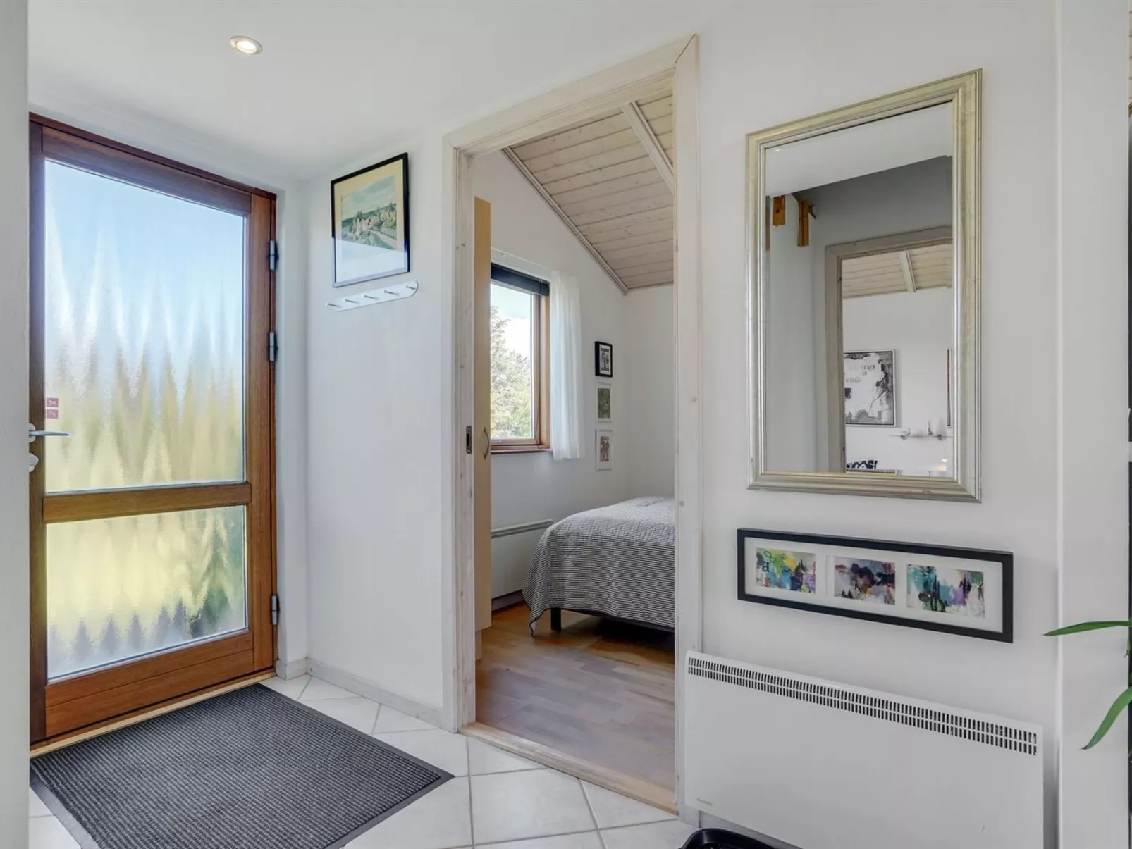 "Gudmunda" - 200m to the fjord-Binnen