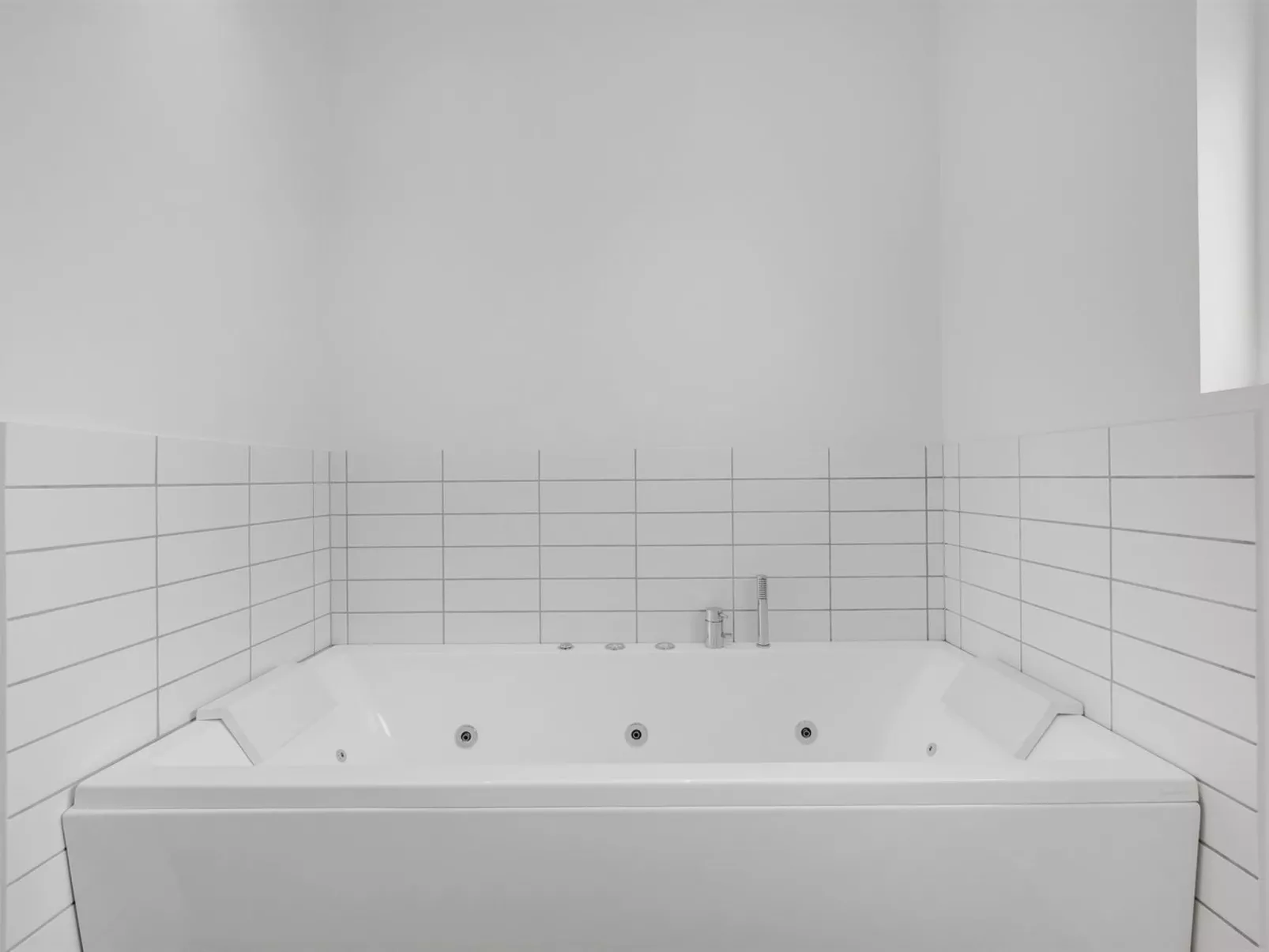 "Weike" - 950m to the fjord-Binnen