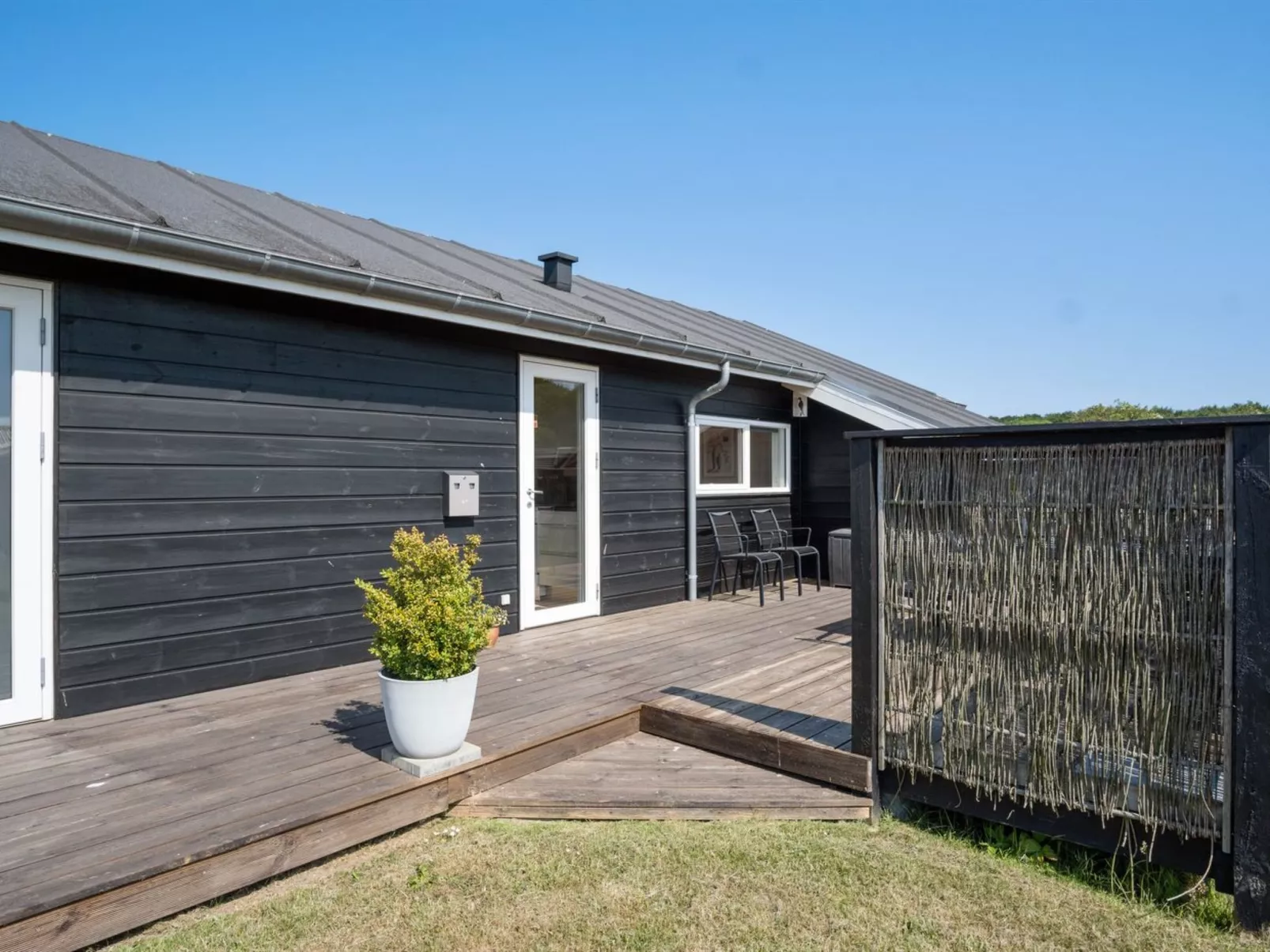 "Iorund" - 550m from the sea-Buiten