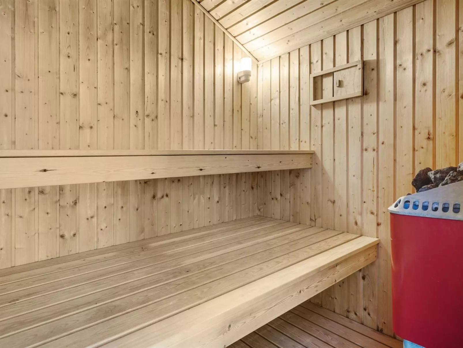 "Euphemia" - 900m from the sea-Binnen