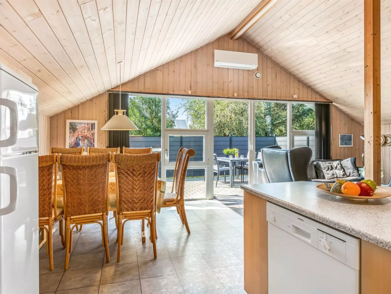 "Sanelma" - 900m from the sea-Binnen