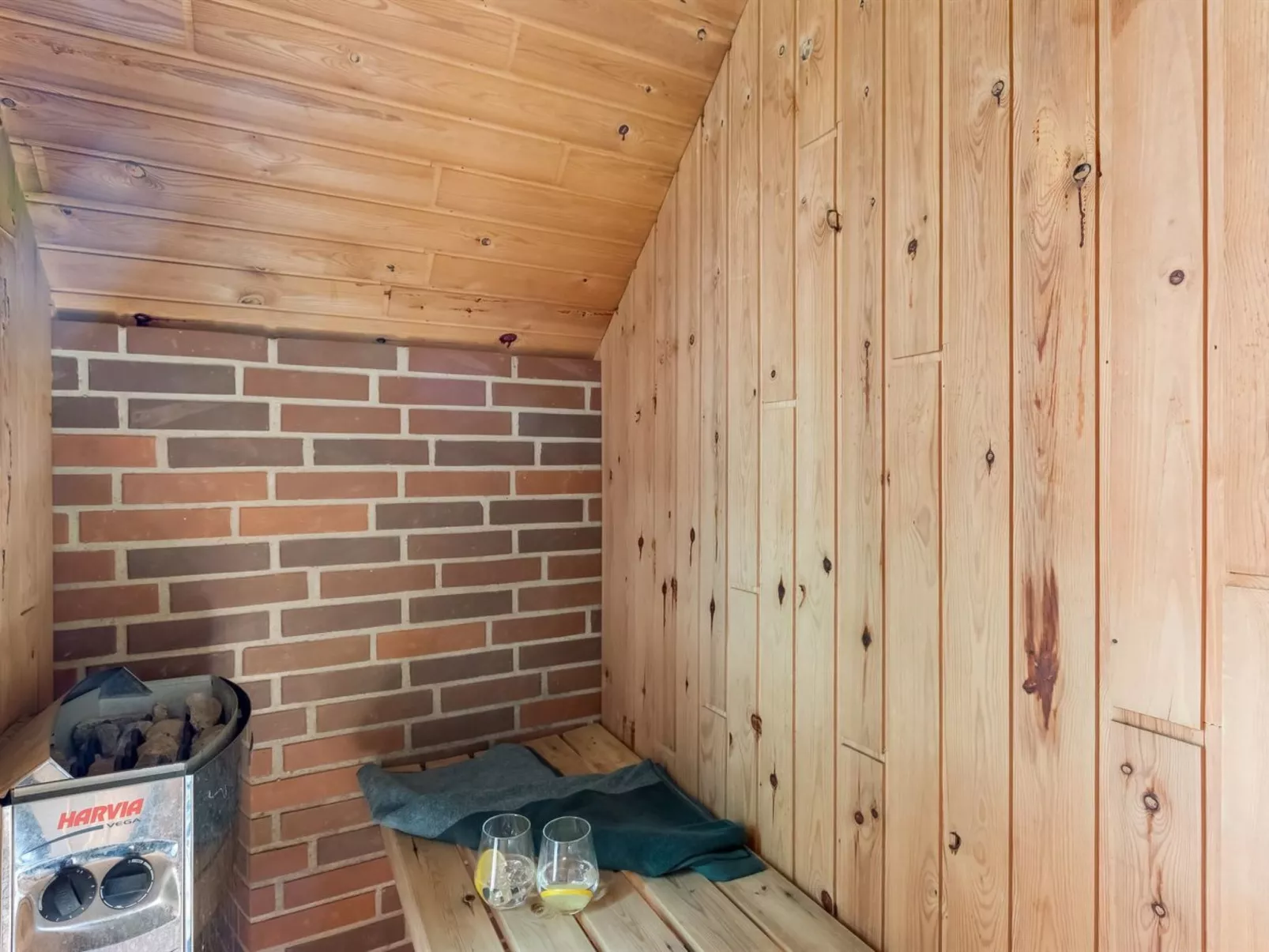 "Tuomi" - 900m from the sea-Binnen