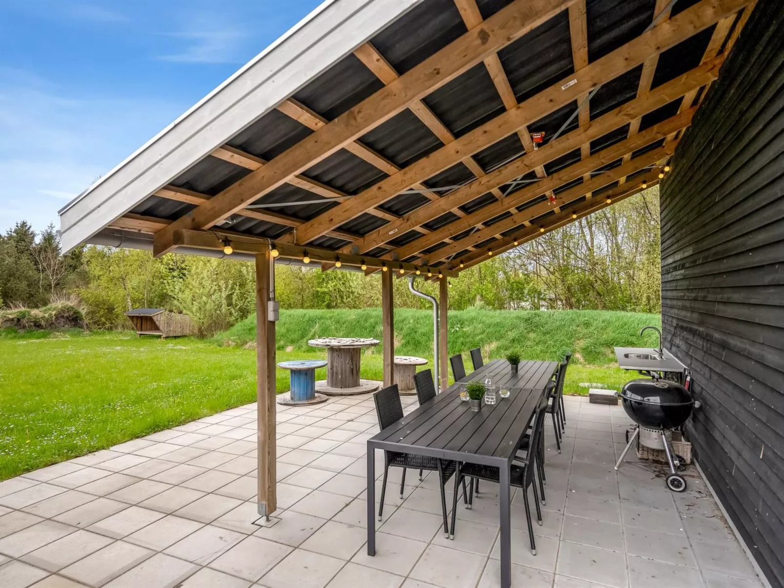 "Veijo" - 400m to the fjord-Buiten