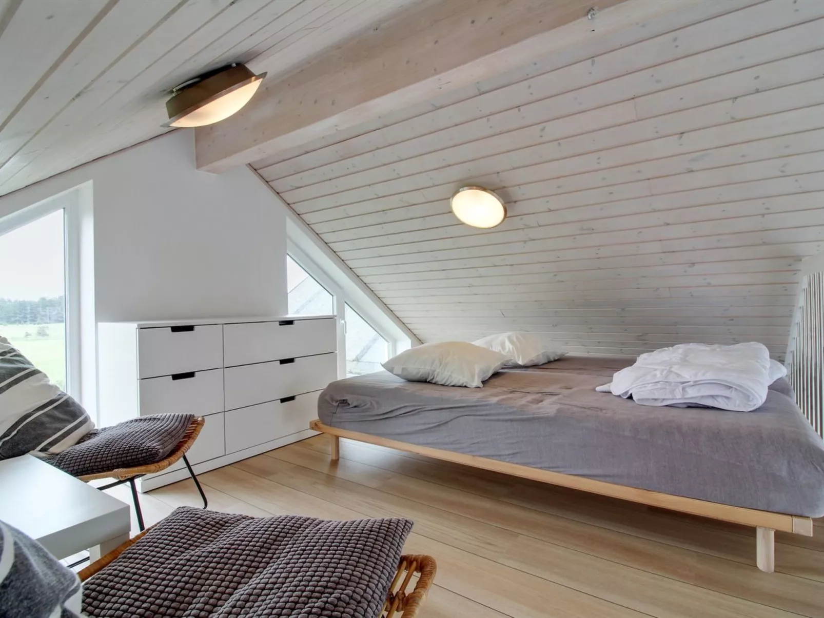 "Adna" - 700m from the sea-Binnen