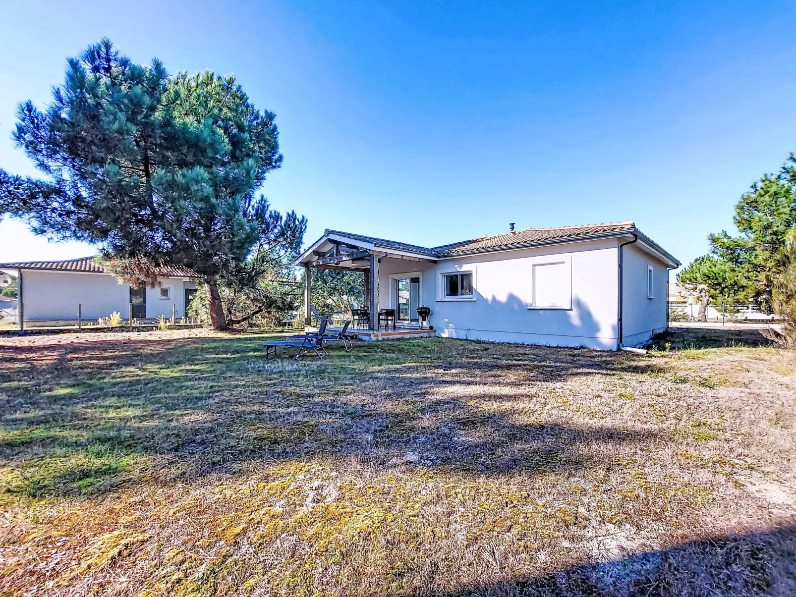 Les Arbousiers-Buiten