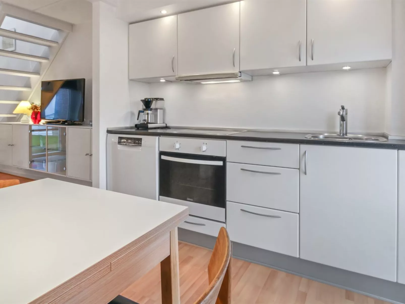 "Aslef" - 2.3km from the sea-Binnen