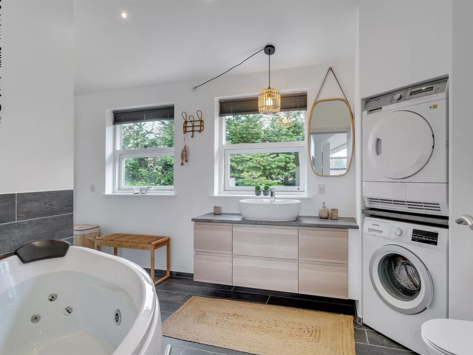 "Asgard" - 500m from the sea-Binnen